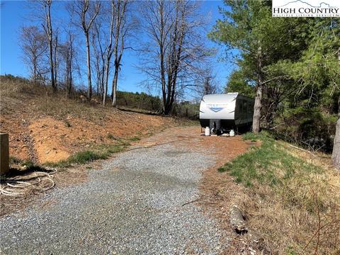 102 Messenger Dr, Sparta, NC 28675