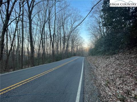 18 Buckeye Creek Road, Beech Mountain, NC 28604