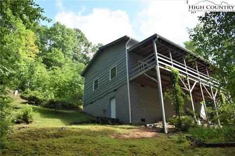 104 Edelweiss Cir, Linville, NC 28646