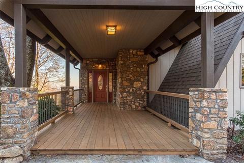 437 Ridge Rd, Roaring Gap, NC 28668 photo 3