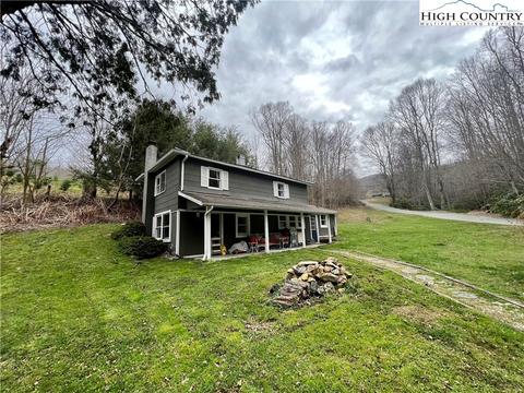 2601 Mountain Dale Rd, Vilas, NC 28692