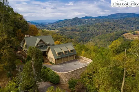 1806 Auborn Trivette Rd, Sugar Grove, NC 28679