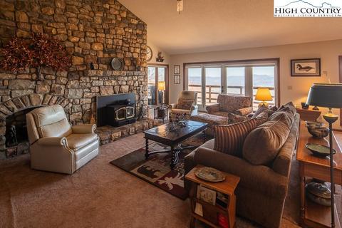 130 Grassy Gap Loop Rd, Beech Mountain, NC 28604 photo 8