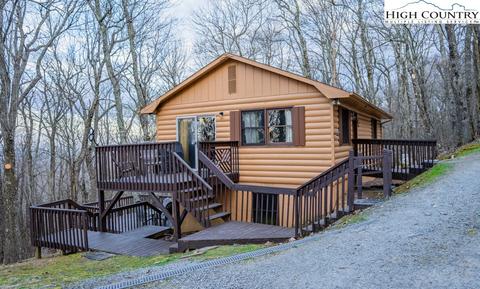 520 Running Deer Trl, Boone, NC 28607