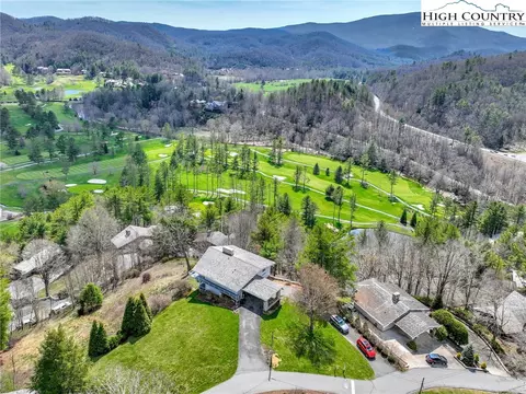 291 Balsam Rd, Boone, NC 28607 photo 2