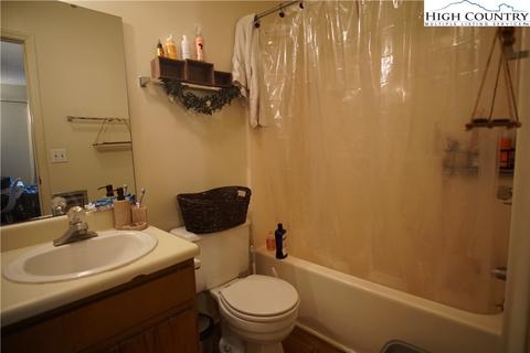 200 Pilgrims Way #15, Boone, NC 28607 photo 12