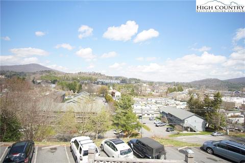 200 Pilgrims Way #15, Boone, NC 28607