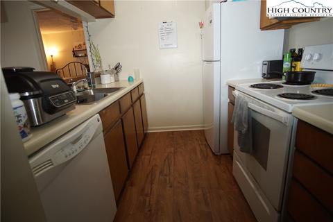 200 Pilgrims Way #15, Boone, NC 28607 photo 9
