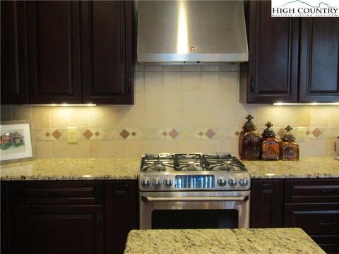 307 Dare Ln, Deep Gap, NC 28618 photo 30