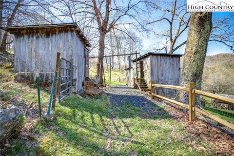 254 Stidhams Rd, Lansing, NC 28643 photo 9