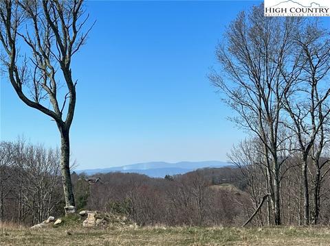 56 Eagle Creek Trl, Banner Elk, NC 28604