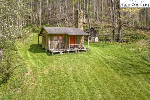 809 Fork Branch Rd, Vilas, NC 28692