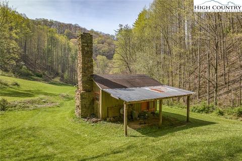 809 Fork Branch Rd, Vilas, NC 28692 photo 8