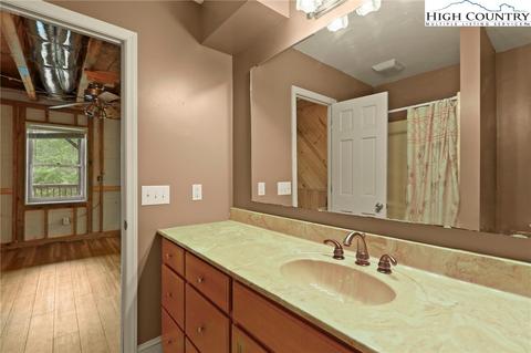 295 Squash Dr, Purlear, NC 28665 photo 19