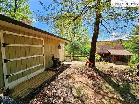 295 Squash Dr, Purlear, NC 28665 photo 39