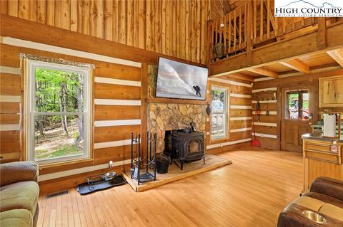 295 Squash Dr, Purlear, NC 28665 photo 8