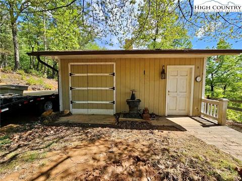 295 Squash Dr, Purlear, NC 28665 photo 40