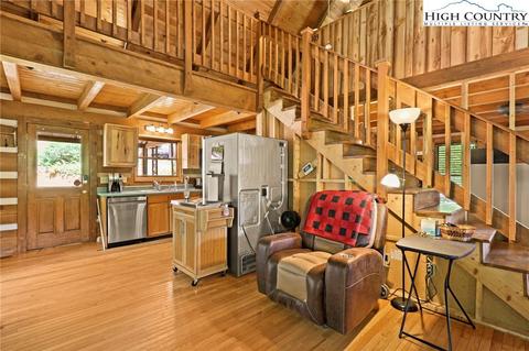 295 Squash Dr, Purlear, NC 28665 photo 9