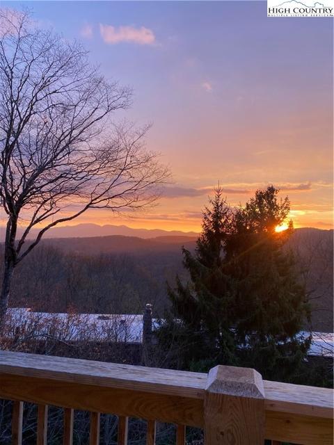 105 Upper Holiday Ln #F-323, Beech Mountain, NC 28604