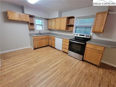 301 Highland Ave, Boone, NC 28607 photo 11