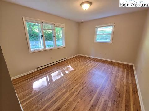 301 Highland Ave, Boone, NC 28607 photo 4