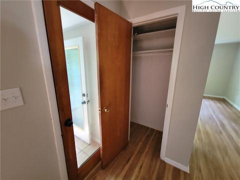 301 Highland Ave, Boone, NC 28607 photo 3
