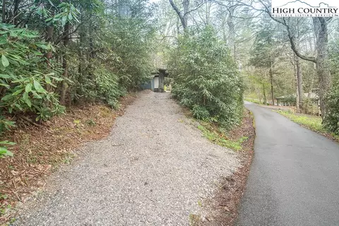 37 Hemlock Loop, Newland, NC 28657 photo 23
