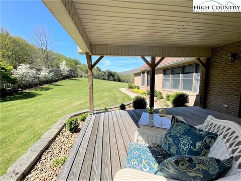 121 Willowbend Ln, Jefferson, NC 28640 photo 10