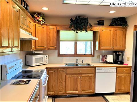 121 Willowbend Ln, Jefferson, NC 28640 photo 29