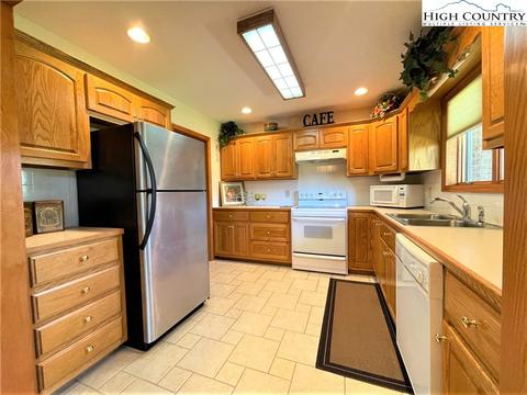 121 Willowbend Ln, Jefferson, NC 28640 photo 26