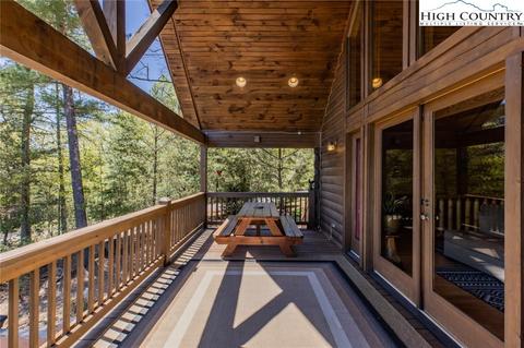 341 Woodpecker Rd, Purlear, NC 28665 photo 5