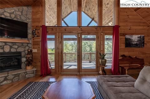 341 Woodpecker Rd, Purlear, NC 28665 photo 8