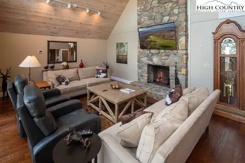 308 Saint Andrews Rd, Beech Mountain, NC 28604 photo 7