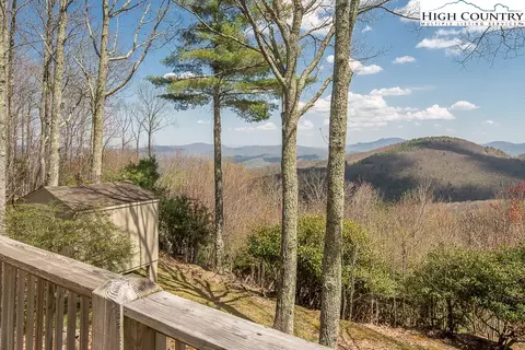 308 Saint Andrews Rd, Beech Mountain, NC 28604 photo 3