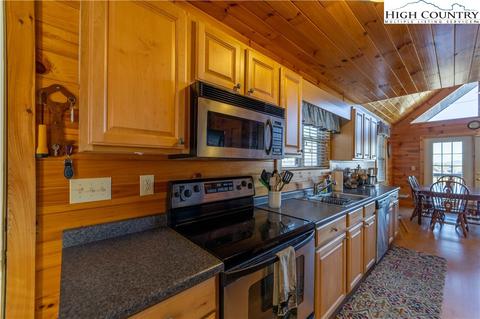 1892 Brown Rd, Sparta, NC 28675 photo 16