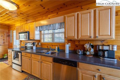 1892 Brown Rd, Sparta, NC 28675 photo 13