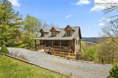 988 Chestnut Ridge Trl, Seven Devils, NC 28604
