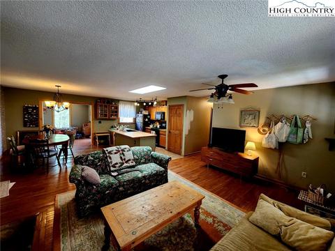 190 Disney Dr, Boone, NC 28607 photo 14