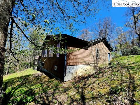 190 Disney Dr, Boone, NC 28607 photo 6