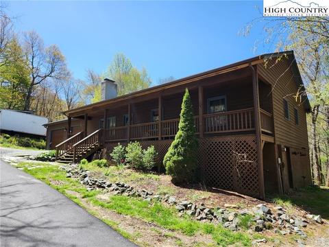 190 Disney Dr, Boone, NC 28607 photo 4