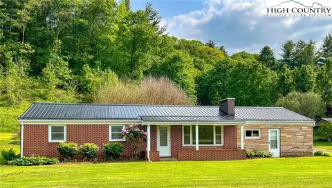 9383 Nc Hwy 88 W, Warrensville, NC 28693