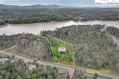 000 Scenic Ln #225, Granite Falls, NC 28630