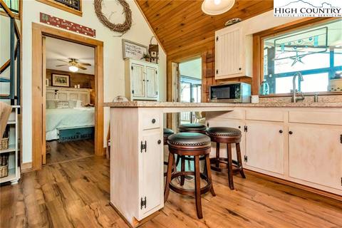 1655 Lump Rd, Purlear, NC 28665 photo 33