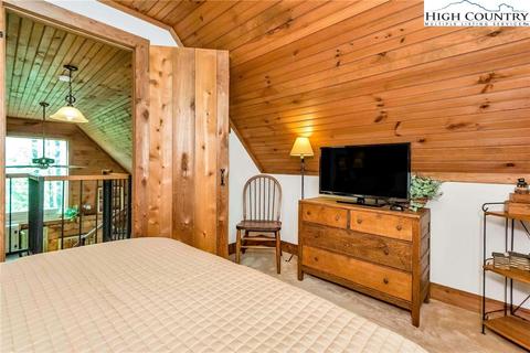 1655 Lump Rd, Purlear, NC 28665 photo 42