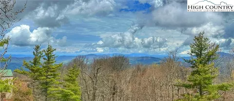 101 Courtside Ln #A1, Beech Mountain, NC 28604