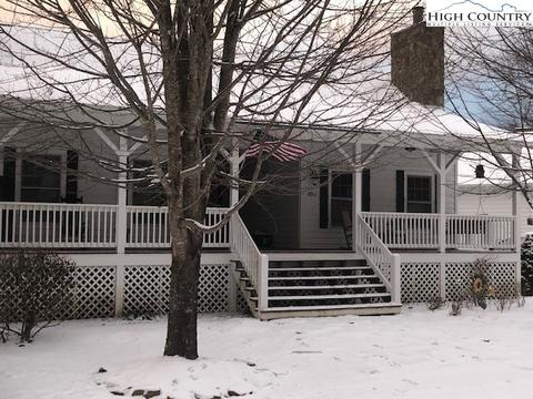 48 A Fish Camp Cir, Newland, NC 28657