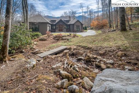 1215 Cranberry Trl #12, Linville, NC 28646