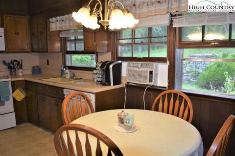 240 Sam Heaton Ln, Spruce Pine, NC 28777 photo 6