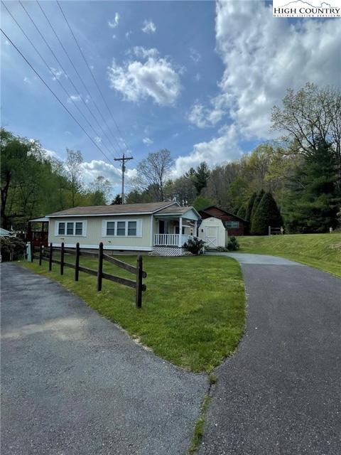 214 Tanager Ln, West Jefferson, NC 28694