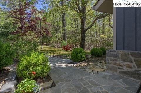 325 Owl Rest Ln, Deep Gap, NC 28618 photo 9